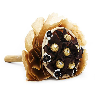 Illustration for article titled Chocolate Gifts: Most popular sweet for every
occasion